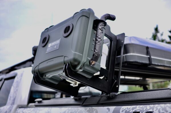 Euroheater Vehicle mount er montert på en bil med en euroheater luftvarmer