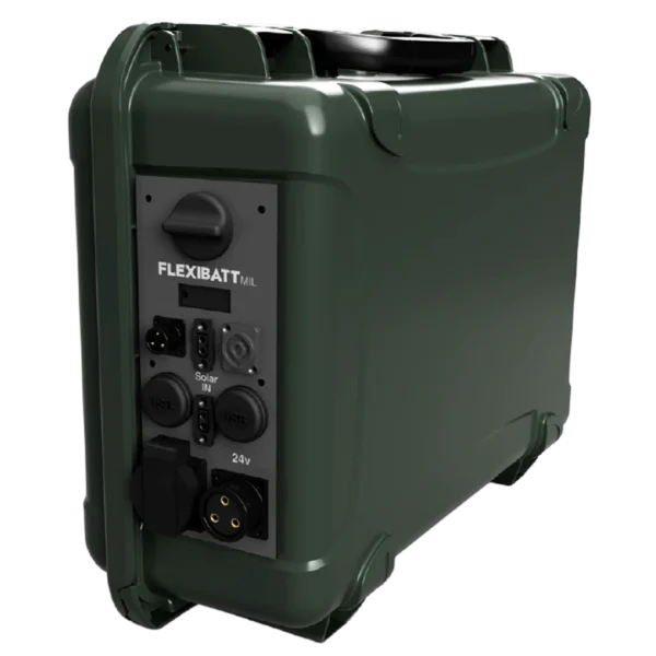 Nærbilde av Flexbatt Pro MIL, et kraftig batteri plassert i en robust Nanuk-koffert. Bildet viser tydelige tilkoblingspunkter.